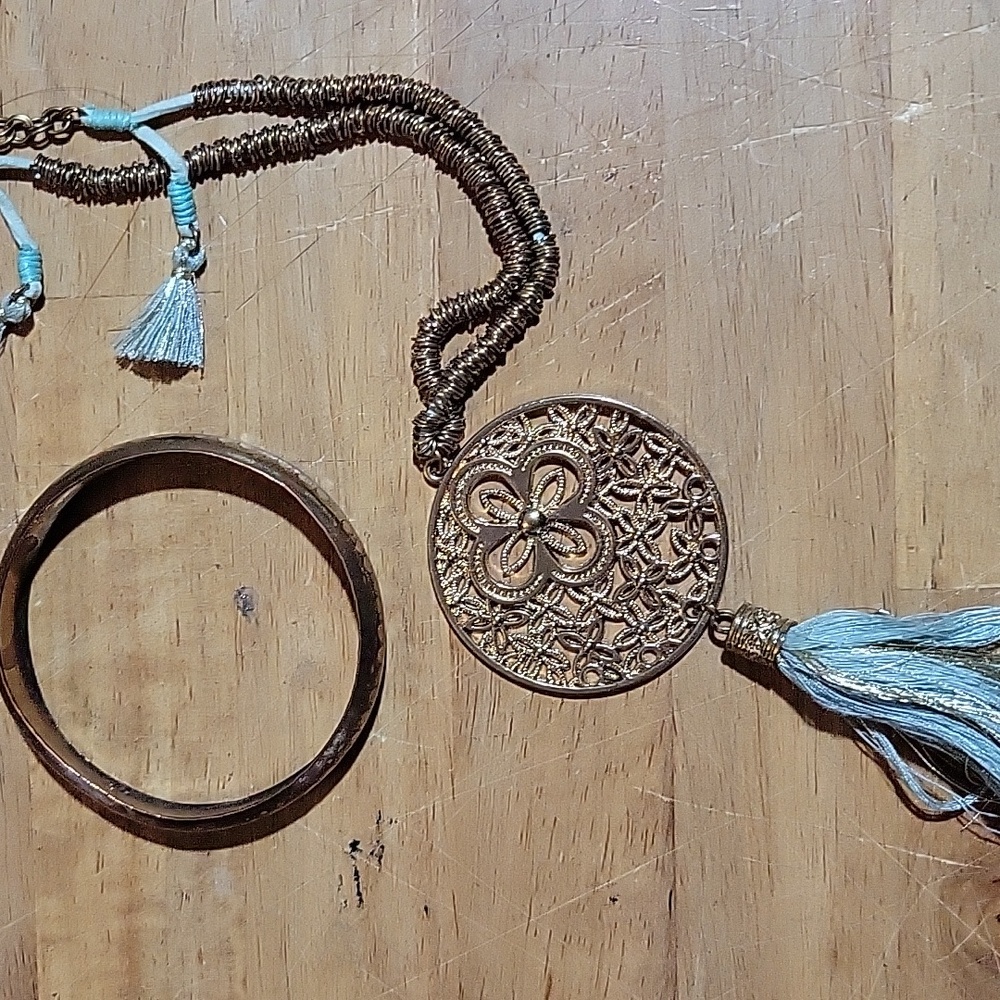 Light Blue & Gold Mecklace & Bangle Set